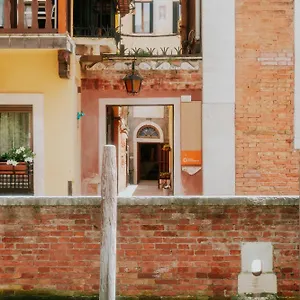 Casa Accademia Holiday home